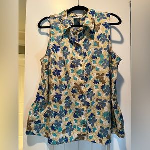Limited edition vintage Cabi Floral Wish top